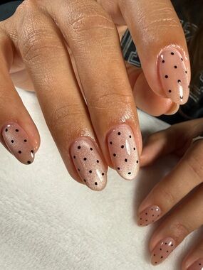 Custom gel press-on nails made by artisan set